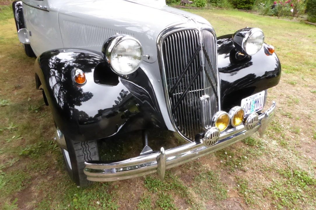 1954 Citroen Traction Avant - Image 10 of 31