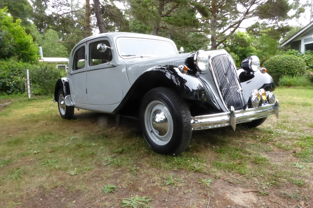 1954 Citroen Traction Avant - Image 5 of 31
