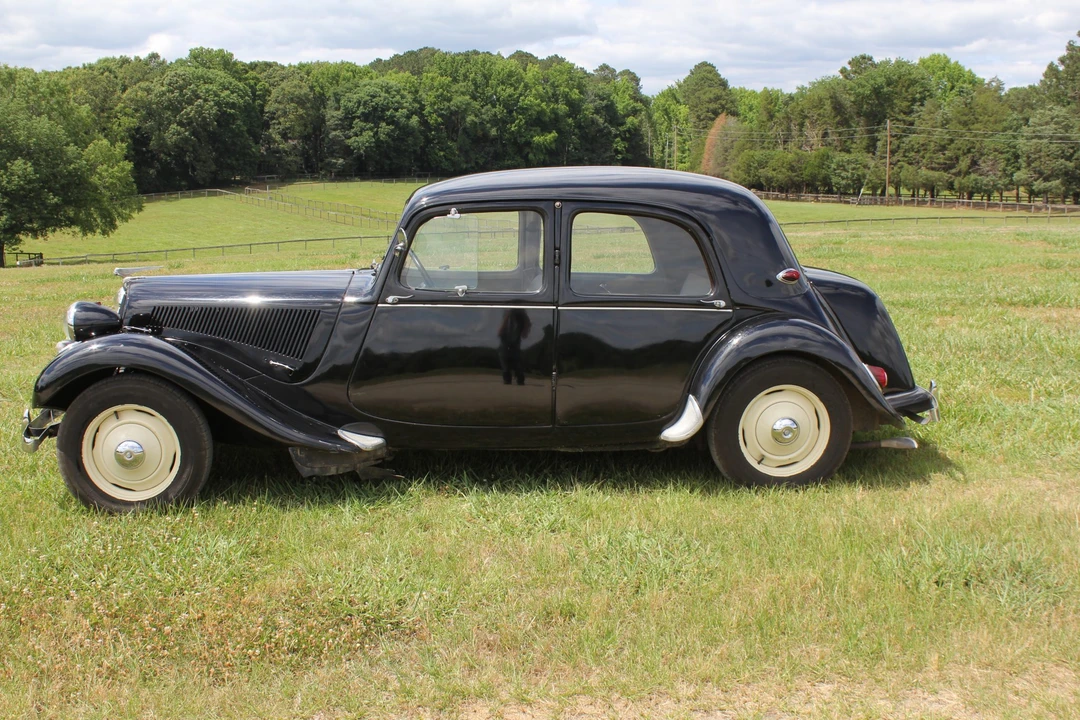 1954 Citroen Traction Avant - Image 4 of 31
