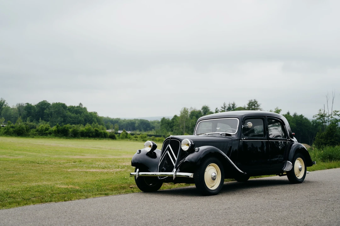 1954 Citroen Traction Avant - Image 2 of 31