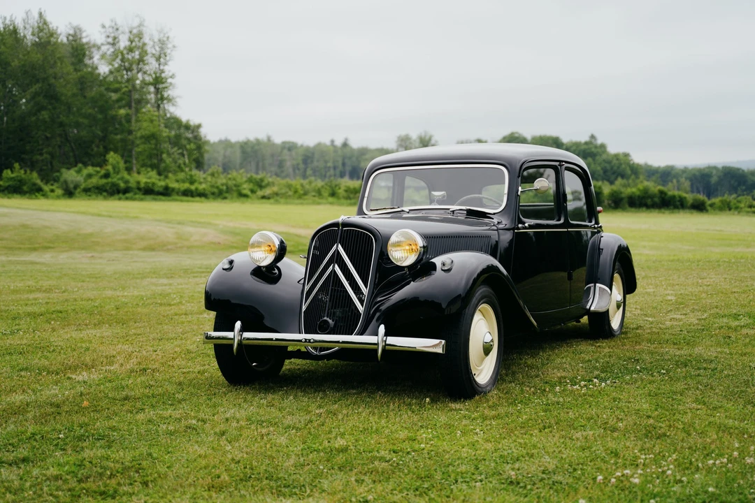 1954 Citroen Traction Avant - Image 5 of 31
