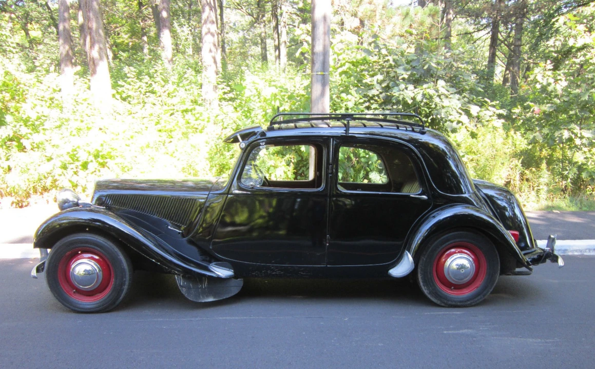 1954 Citroen Traction Avant - Image 12 of 31