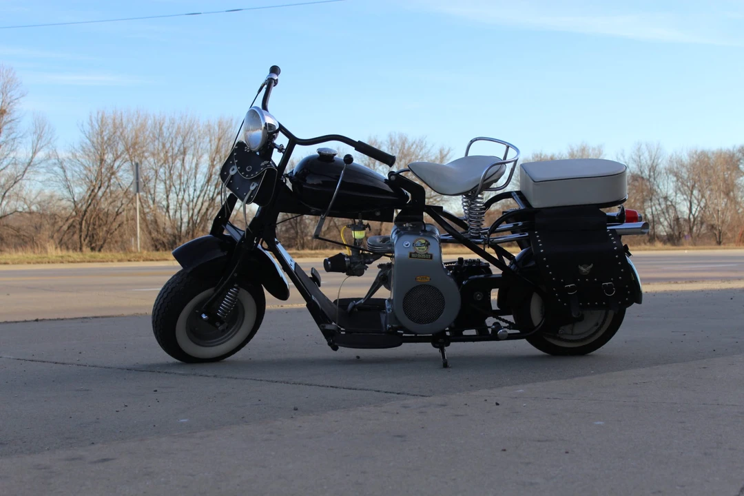 1954 Cushman Eagle - Image 3 of 31