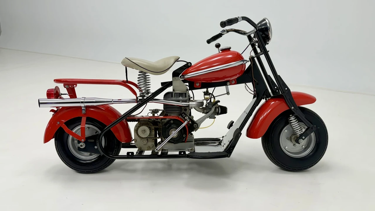 1954 Cushman Eagle - Image 21 of 31