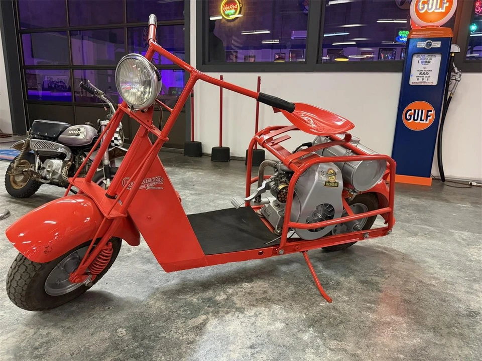 1954 Cushman Eagle - Image 2 of 10