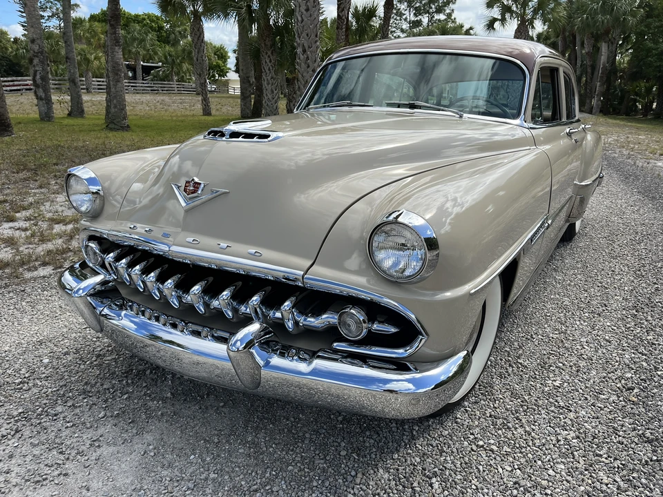 1954 DeSoto Firedome - Image 9 of 31
