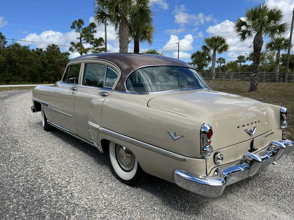 1954 DeSoto Firedome - Image 16 of 31