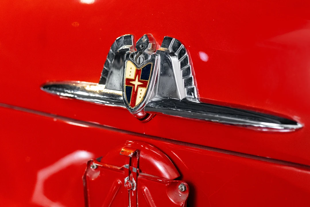 1954 Lincoln Capri - Image 17 of 17