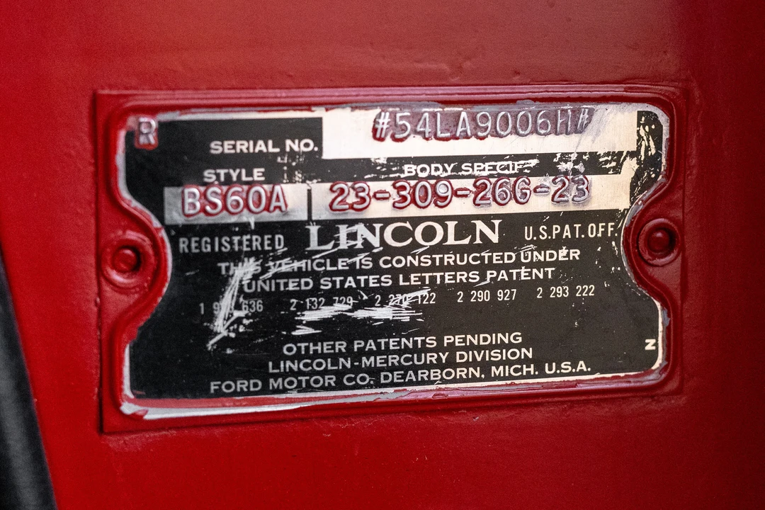 1954 Lincoln Capri - Image 10 of 17