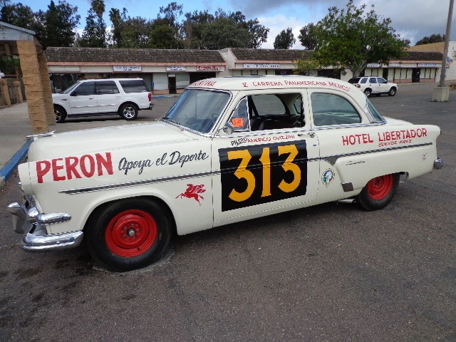 1954 Ford Crestline - Image 2 of 5
