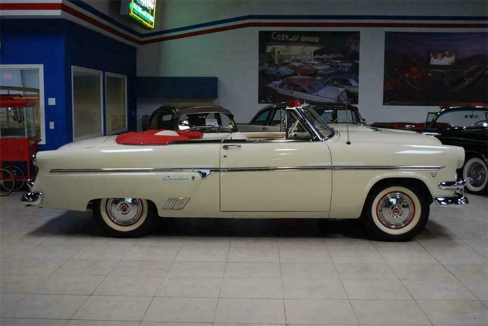 1954 Ford Crestline - Image 5 of 5