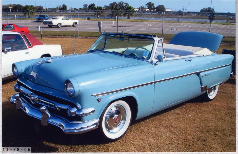 1954 Ford Crestline - Image 2 of 4