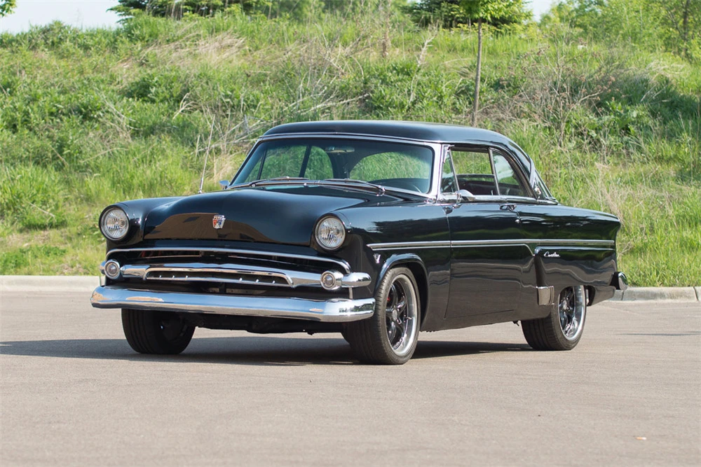 1954 Ford Crestline - Image 2 of 6