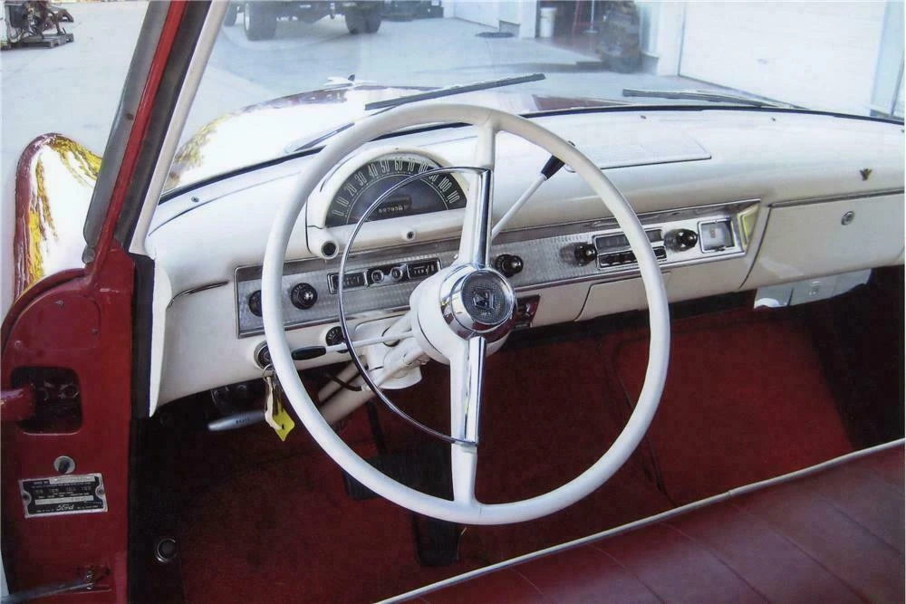 1954 Ford Crestline - Image 4 of 4