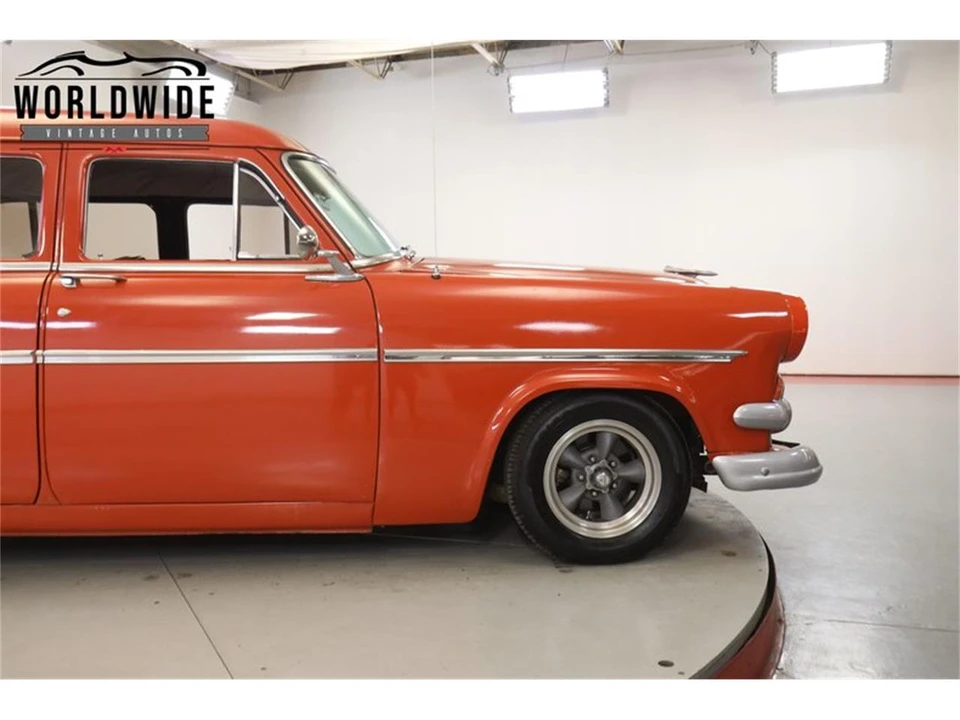1954 Ford Country Squire - Image 8 of 31