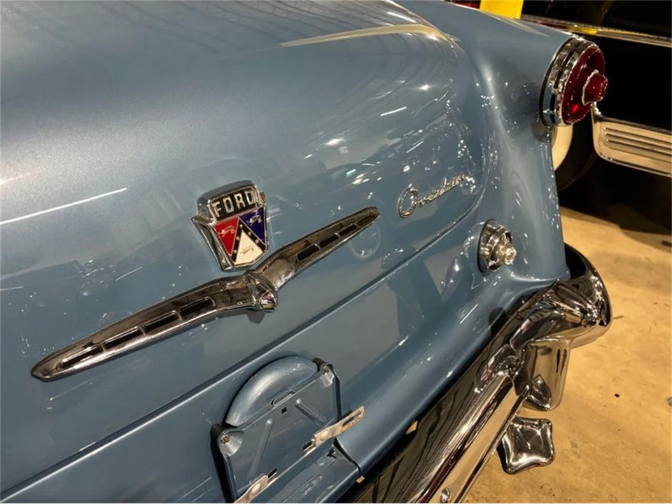 1954 Ford Crestline - Image 7 of 18