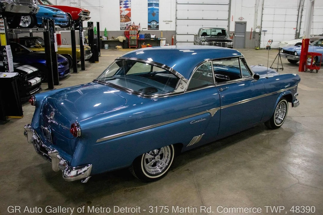 1954 Ford Crestline - Image 7 of 12