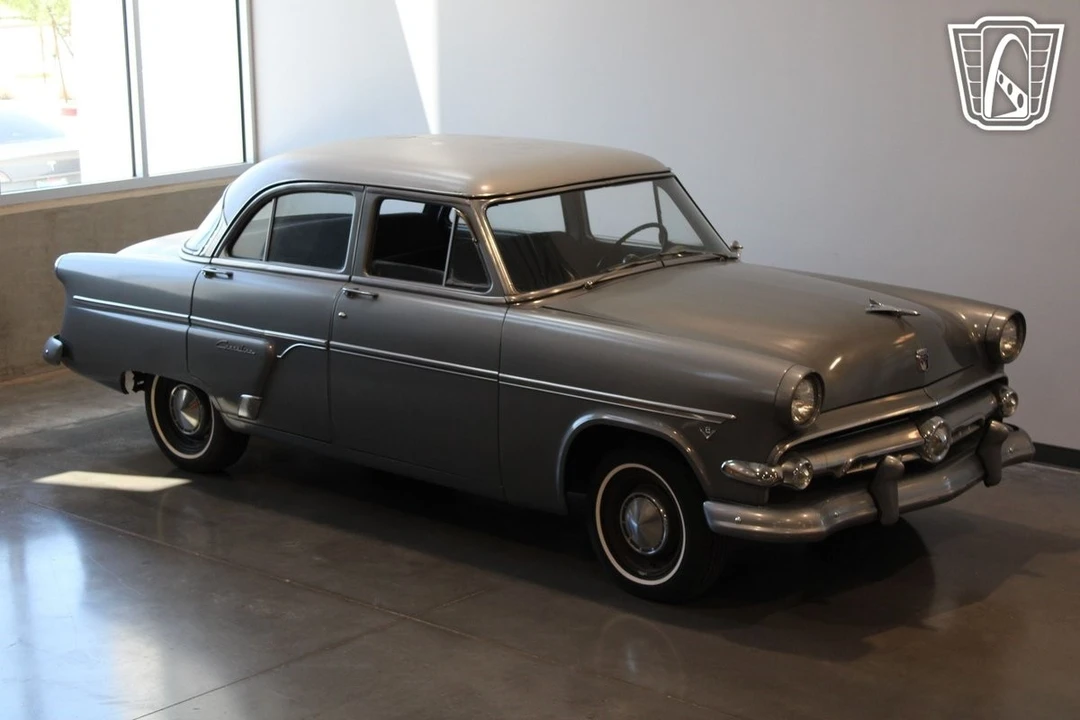 1954 Ford Crestline - Image 18 of 21