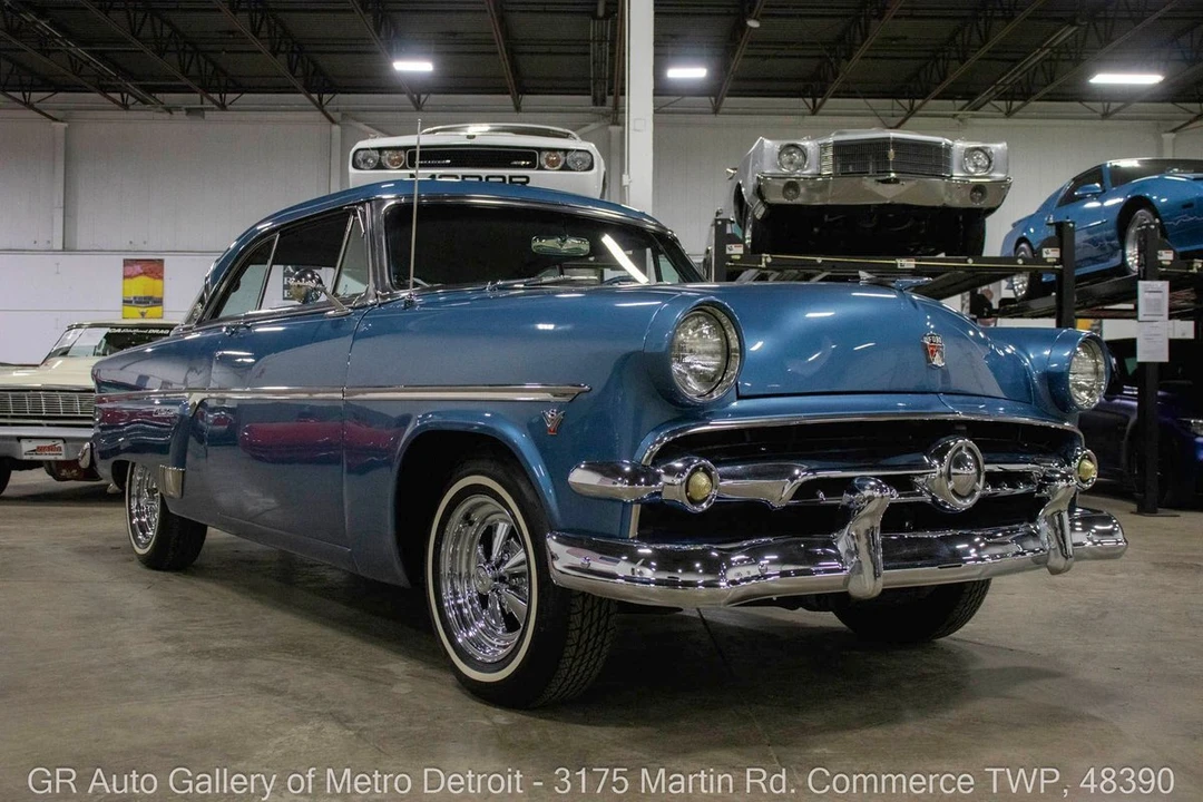1954 Ford Crestline - Image 10 of 12