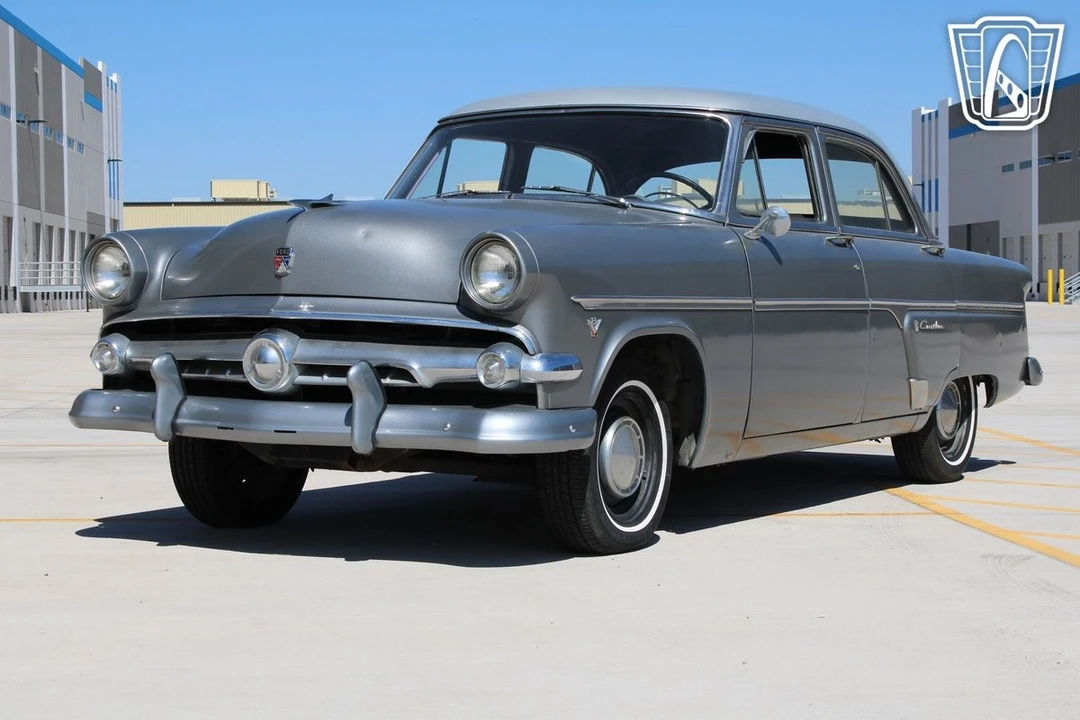 1954 Ford Crestline - Image 4 of 12