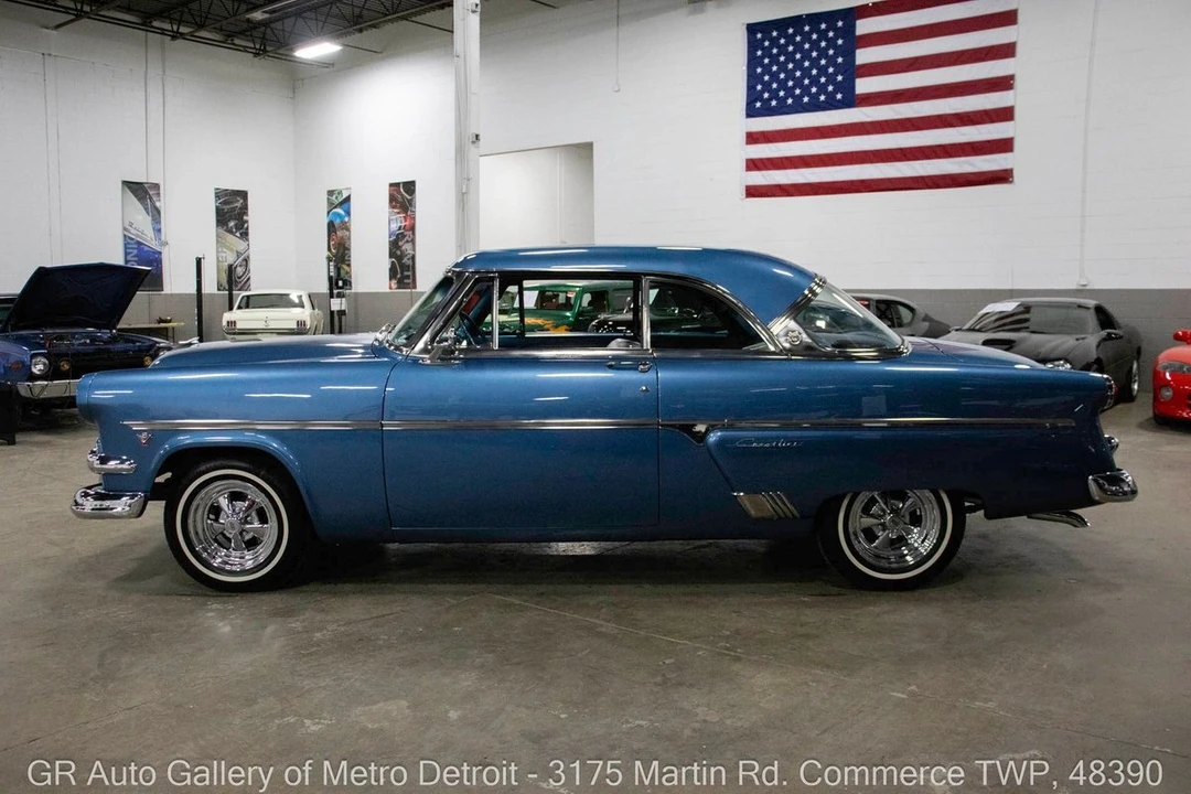 1954 Ford Crestline - Image 3 of 12