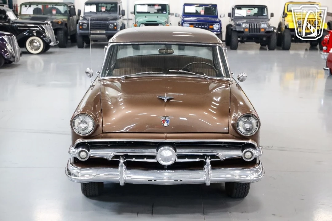 1954 Ford Crestline - Image 4 of 21
