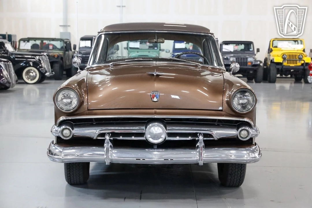 1954 Ford Crestline - Image 5 of 21