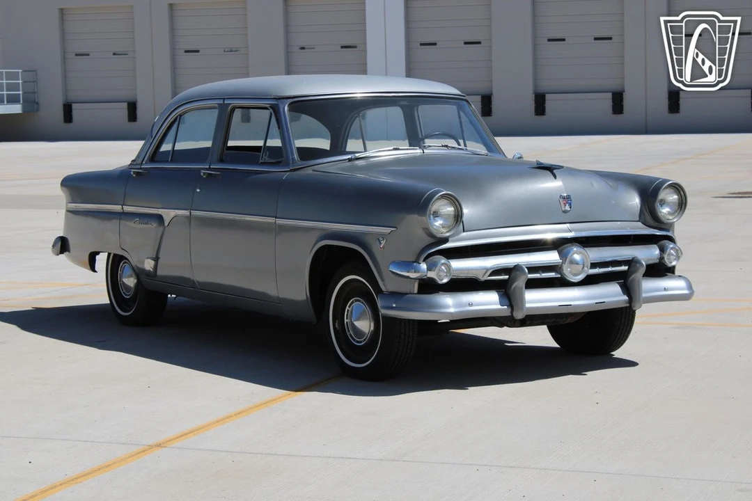 1954 Ford Crestline - Image 6 of 12
