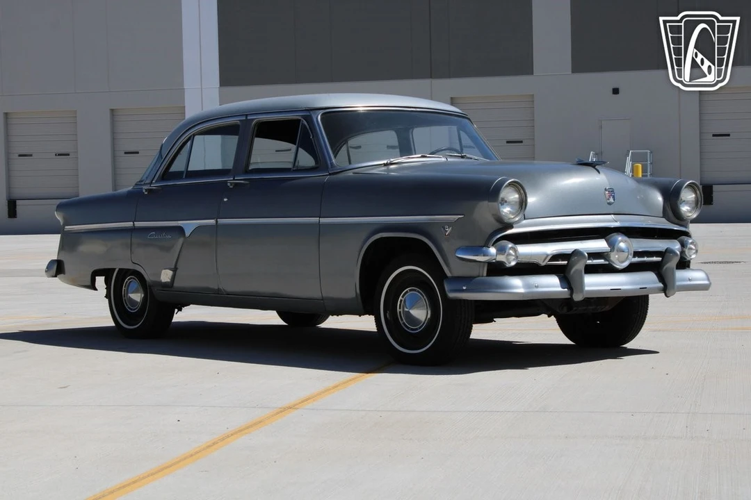 1954 Ford Crestline - Image 8 of 21