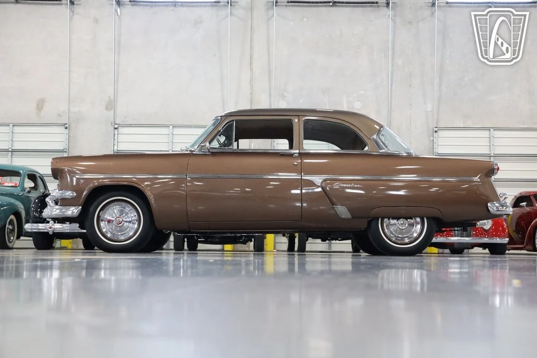 1954 Ford Crestline - Image 13 of 21