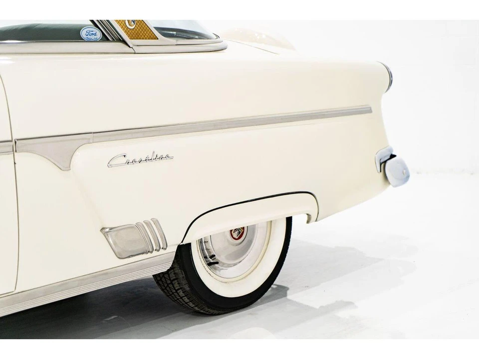 1954 Ford Crestline - Image 5 of 31