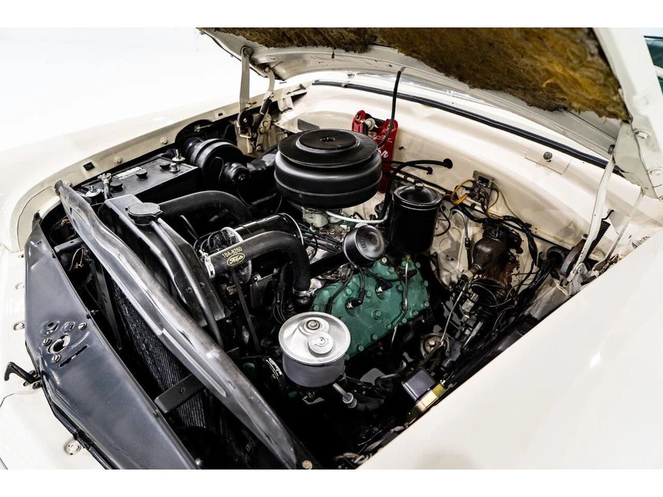 1954 Ford Crestline - Image 17 of 31