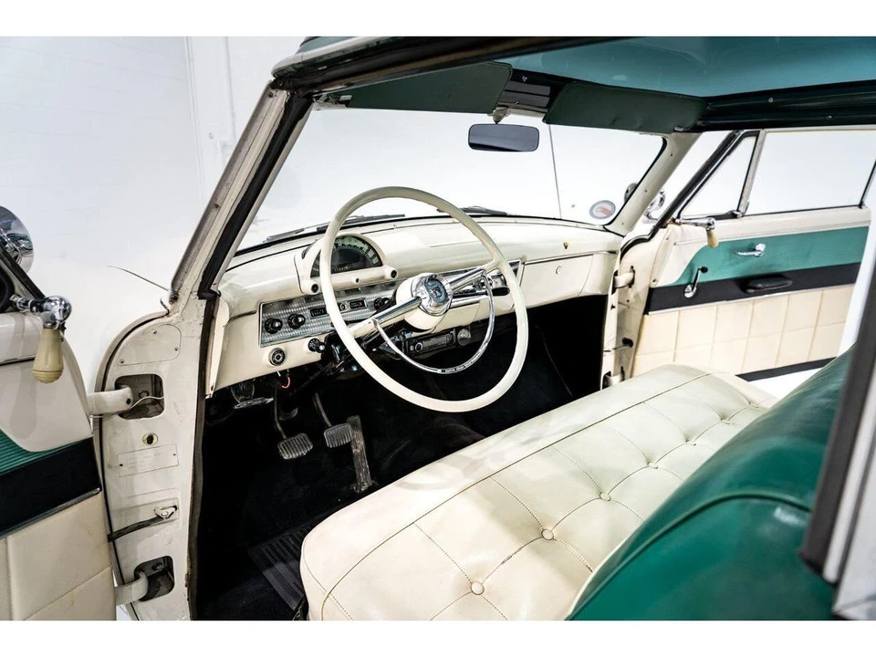 1954 Ford Crestline - Image 8 of 31