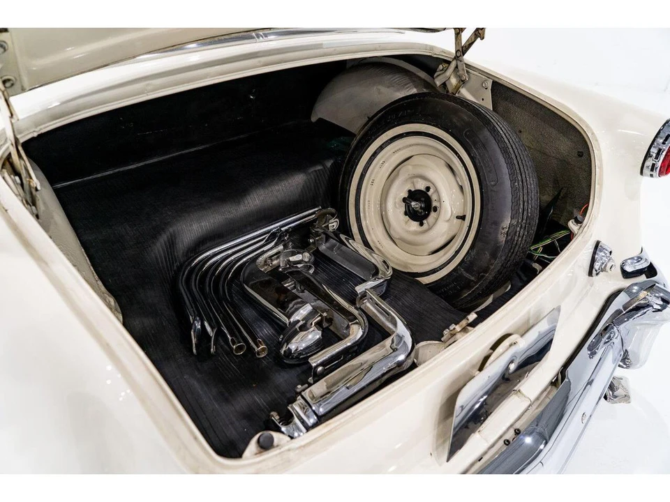1954 Ford Crestline - Image 24 of 31