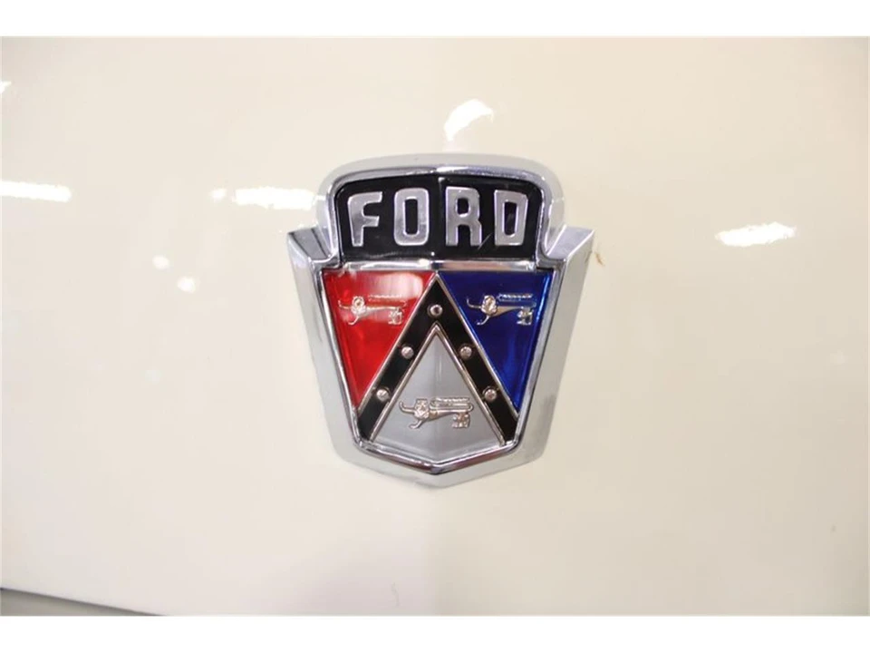 1954 Ford Crestline - Image 16 of 31