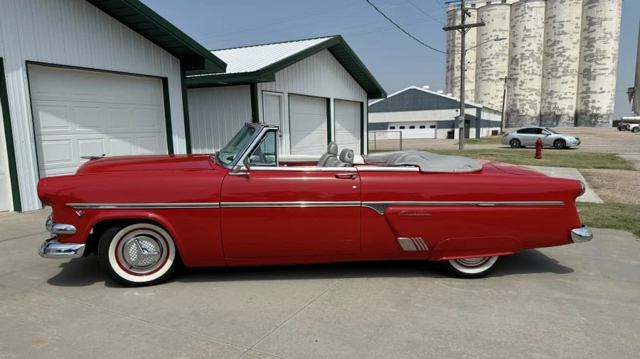 1954 Ford Crestline - Image 7 of 17