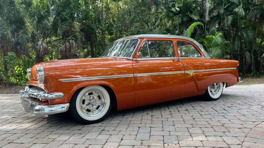 1954 Ford Crestline - Image 14 of 24