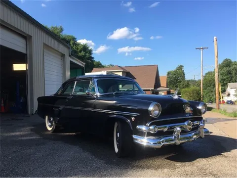 1954 Ford Crestline Skyliner