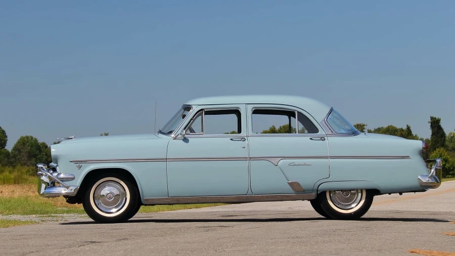 1954 Ford Crestline - Image 2 of 12
