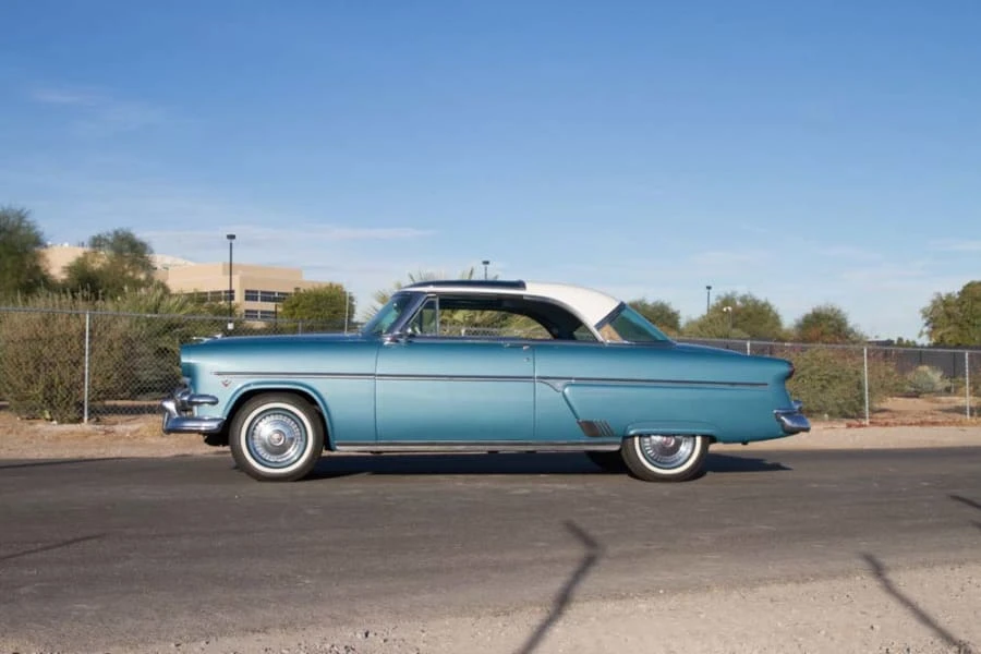 1954 Ford Crestline - Image 2 of 12