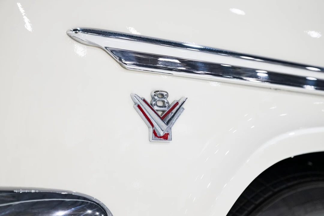 1954 Ford Crestline - Image 8 of 21