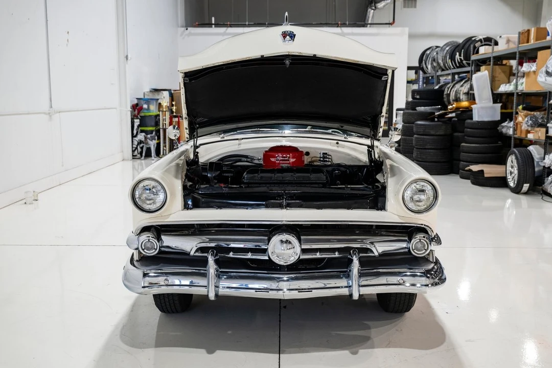 1954 Ford Crestline - Image 18 of 21