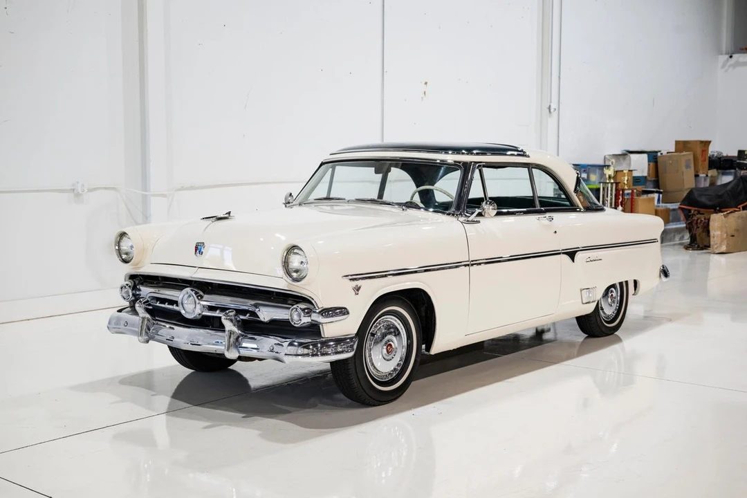 1954 Ford Crestline - Image 16 of 21