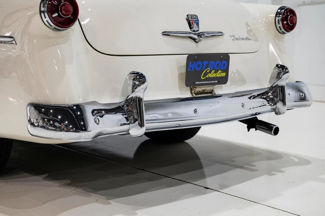 1954 Ford Crestline - Image 5 of 21