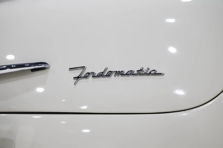 1954 Ford Crestline - Image 7 of 31