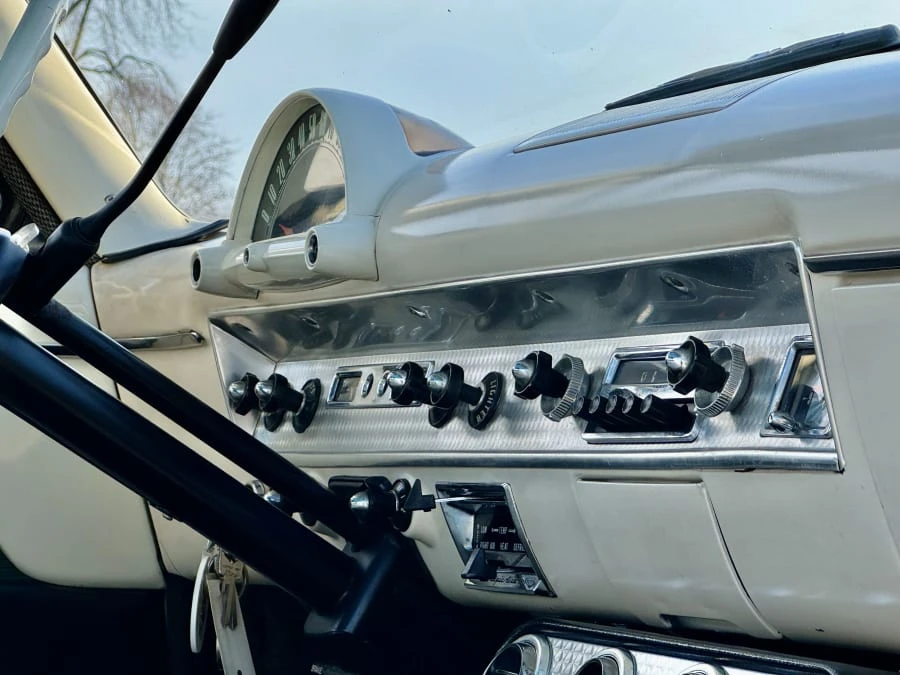 1954 Ford Crestline - Image 23 of 31