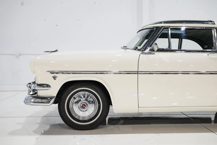 1954 Ford Crestline - Image 18 of 31