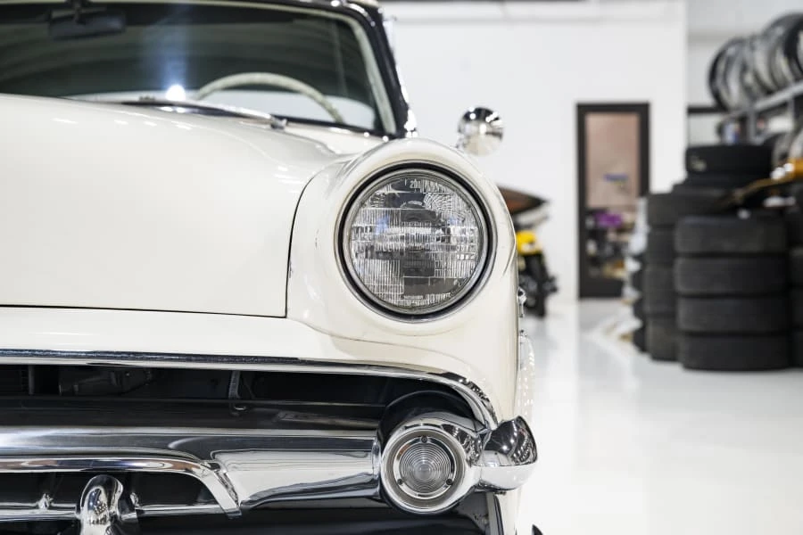 1954 Ford Crestline - Image 26 of 31