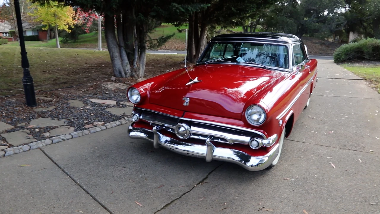 1954 Ford Crestline - Image 3 of 31
