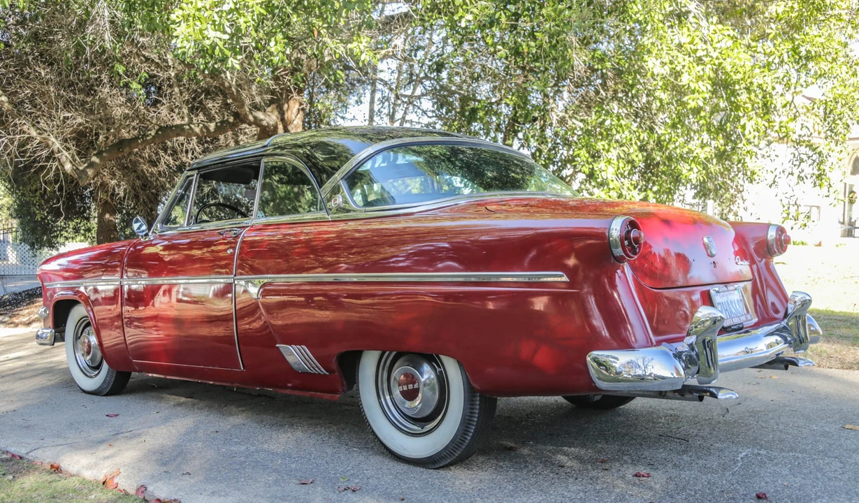 1954 Ford Crestline - Image 5 of 31